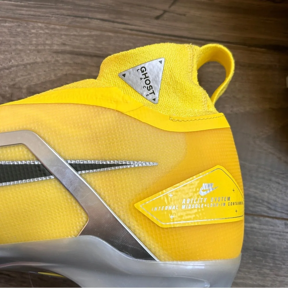 Nike Oregon Ducks PE Football Cleats Men’s 12.5 NEW